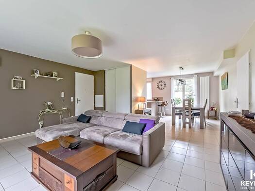 Appartement à vendre 275 900 € 4 pièces 2 chambres 80 m² RDC/2 Maffliers 95560