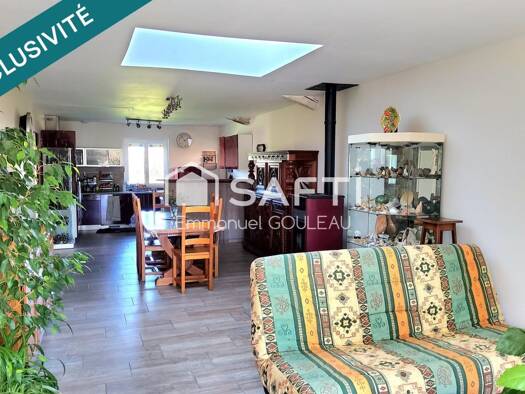 Maison de plain-pied à vendre 154 000 € 4 pièces 2 chambres 119 m² 5 515 m² de terrain Secondigny 79130