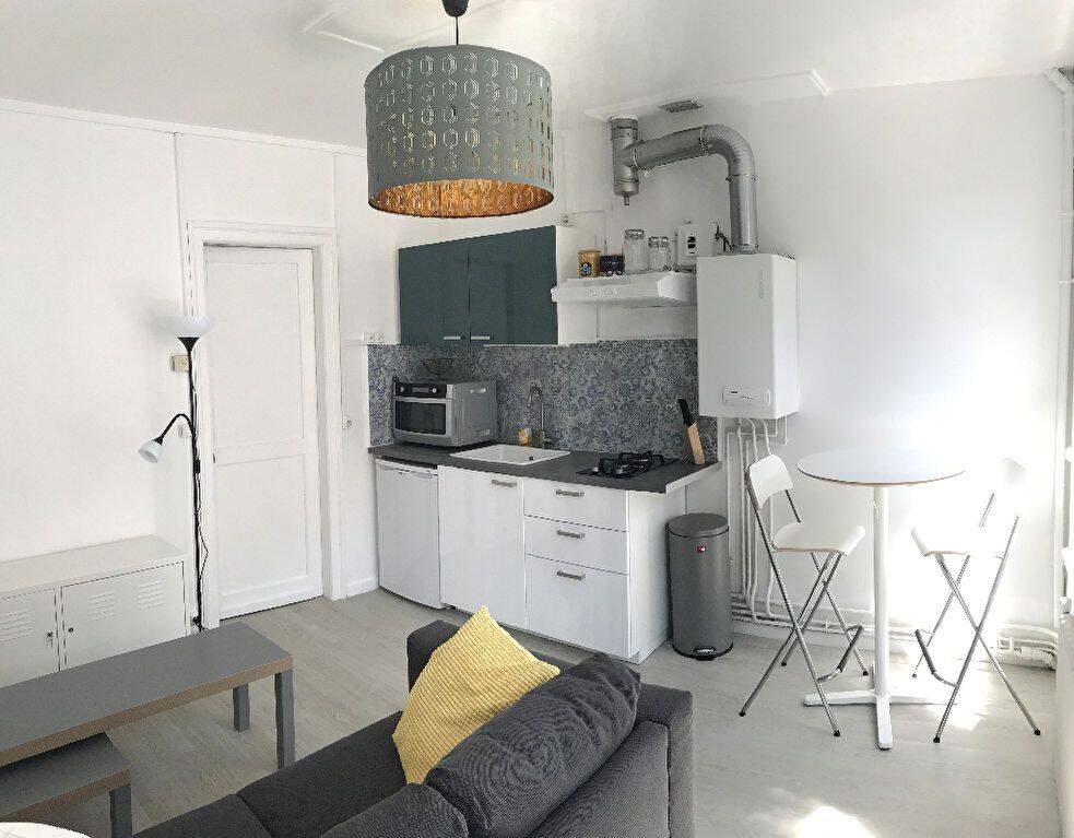 Appartement 2 pièces 28 m² · à Lille · 28 m² · 528 €