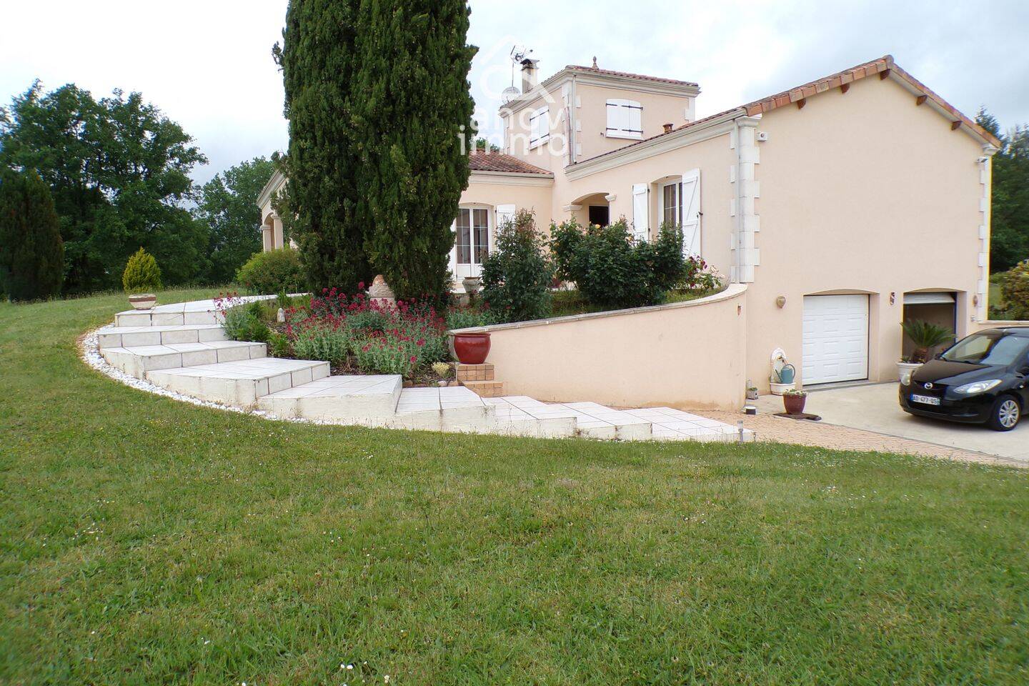 Maison 6 pièces 168 m² · à Chirac · 168 m² · 365 750 €