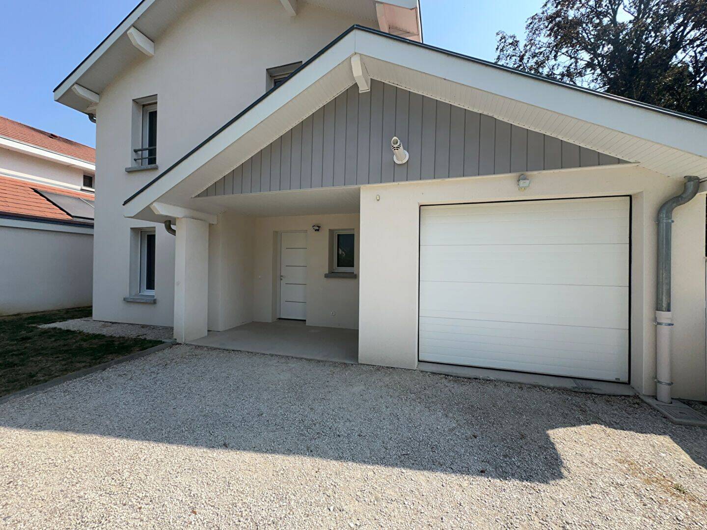 Maison 3 pièces 97 m² · à Saint-Jean-de-Moirans · 97 m² · 1 500 €