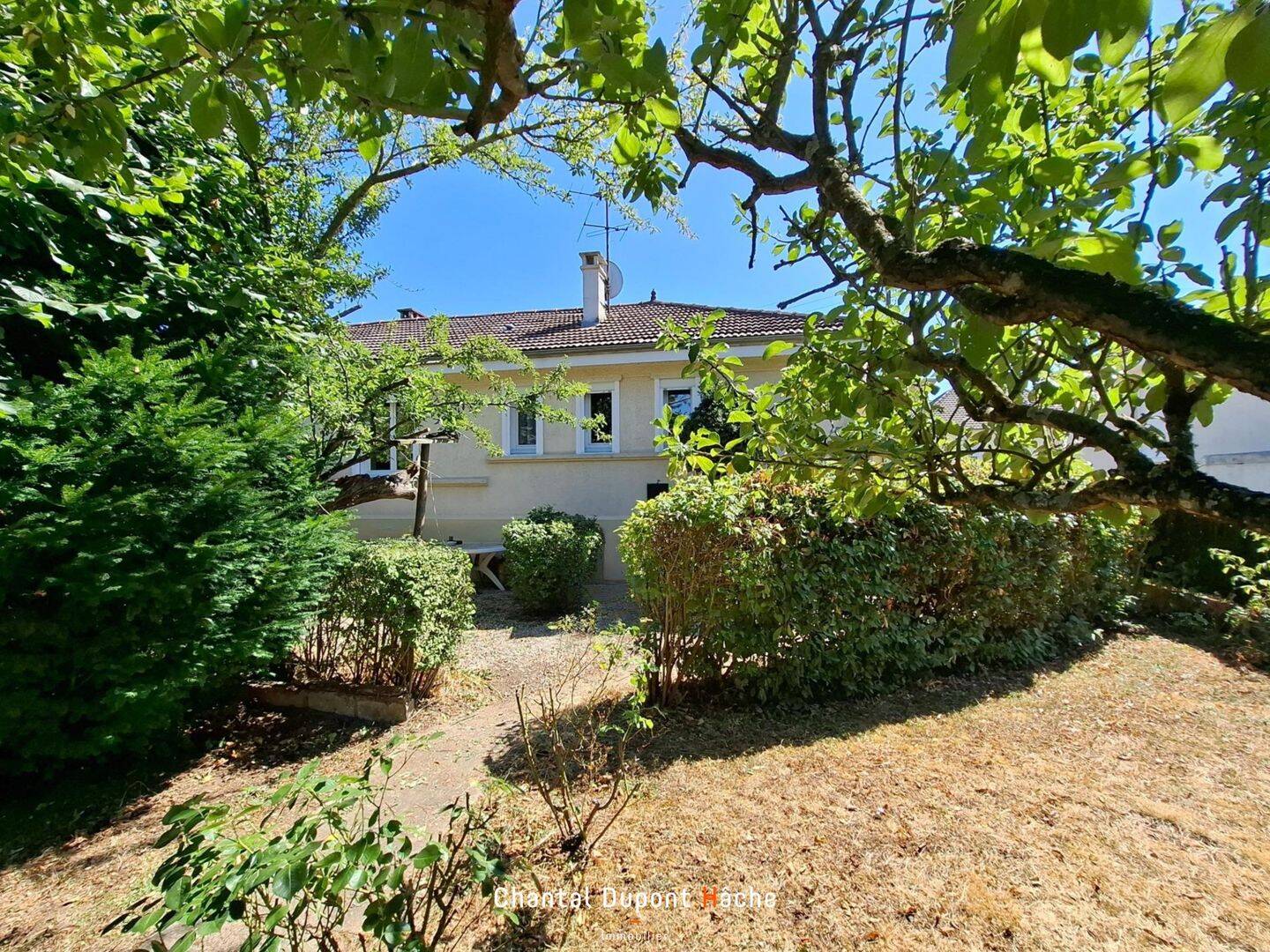 Maison 5 pièces 84 m² · à Chartres · 84 m² · 160 000 €