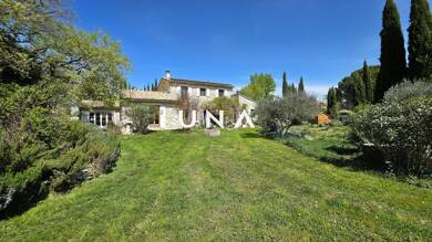 Mas à vendre 635 000 € 6 pièces 4 chambres 198 m² 2 400 m² de terrain 30630