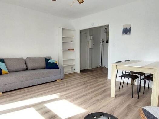 Appartement à vendre 239 000 € 5 pièces 4 chambres 99,4 m² Étage 4/4 Roseraie Toulouse 31500
