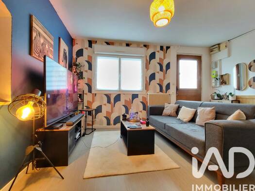 Maison de ville à vendre 115 000 € 4 pièces 3 chambres 79 m² 155 m² de terrain Centre Sud Châtellerault 86100