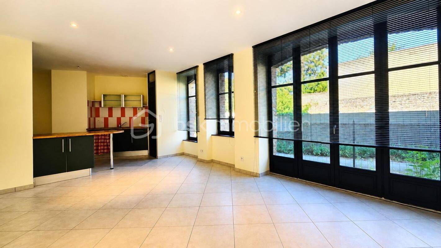 Appartement 3 pièces 64 m² · à Fougères · 64 m² · 140 000 €