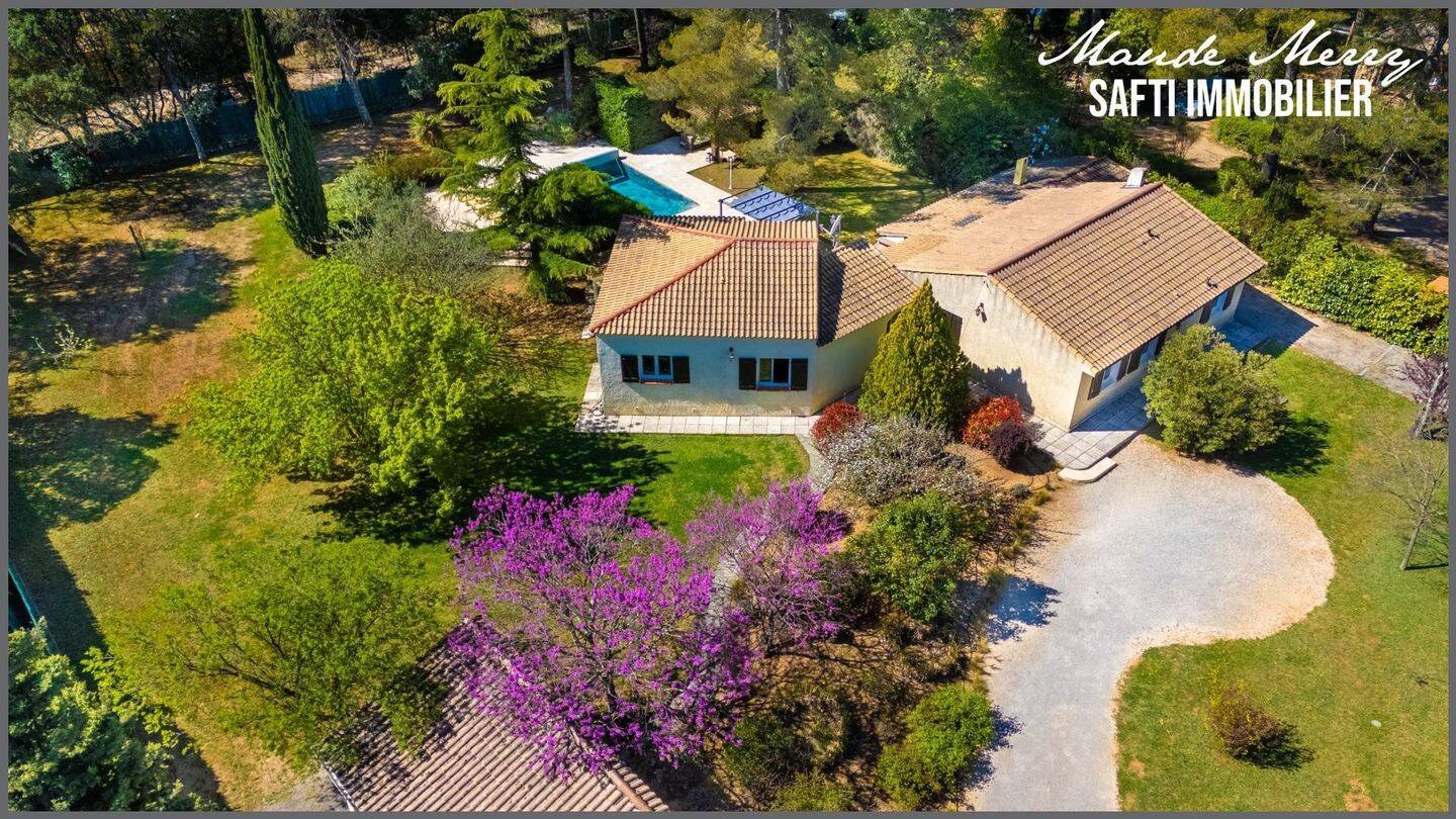 Maison 7 pièces 195 m² · à Garéoult · 195 m² · 550 000 €
