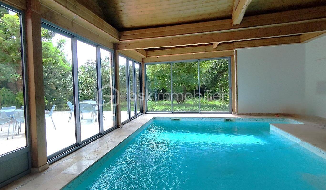 Maison 7 pièces 290 m² · à Damazan · 290 m² · 299 999 €