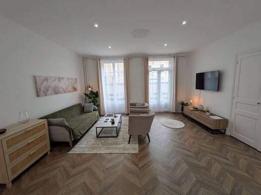Appartement à vendre 255 000 € 3 pièces 2 chambres 85 m² 1er étage Thermal-Vieux-Vican Vichy 03200