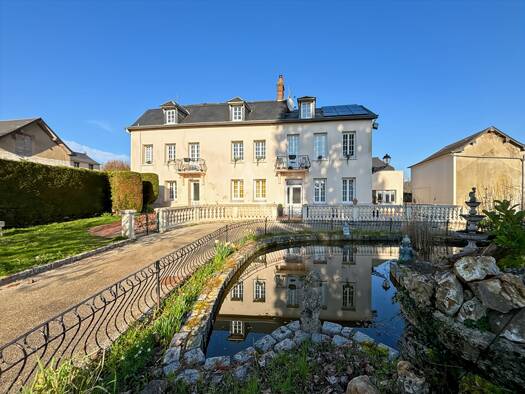 Immeuble à vendre 498 000 € 360 m² Fleury-sur-Andelle 27380