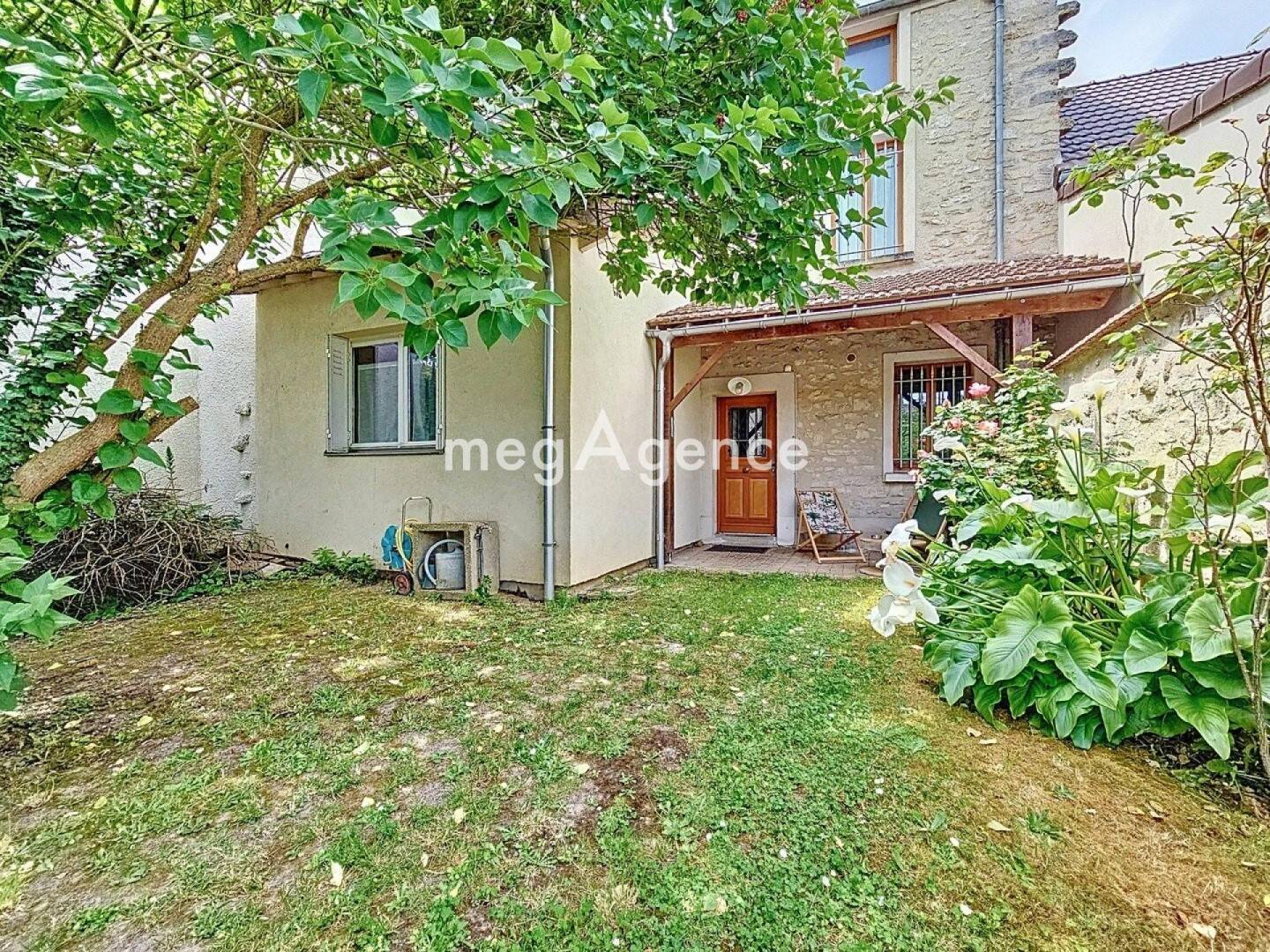 Maison 6 pièces 135 m² · à Flins-sur-Seine · 135 m² · 349 000 €
