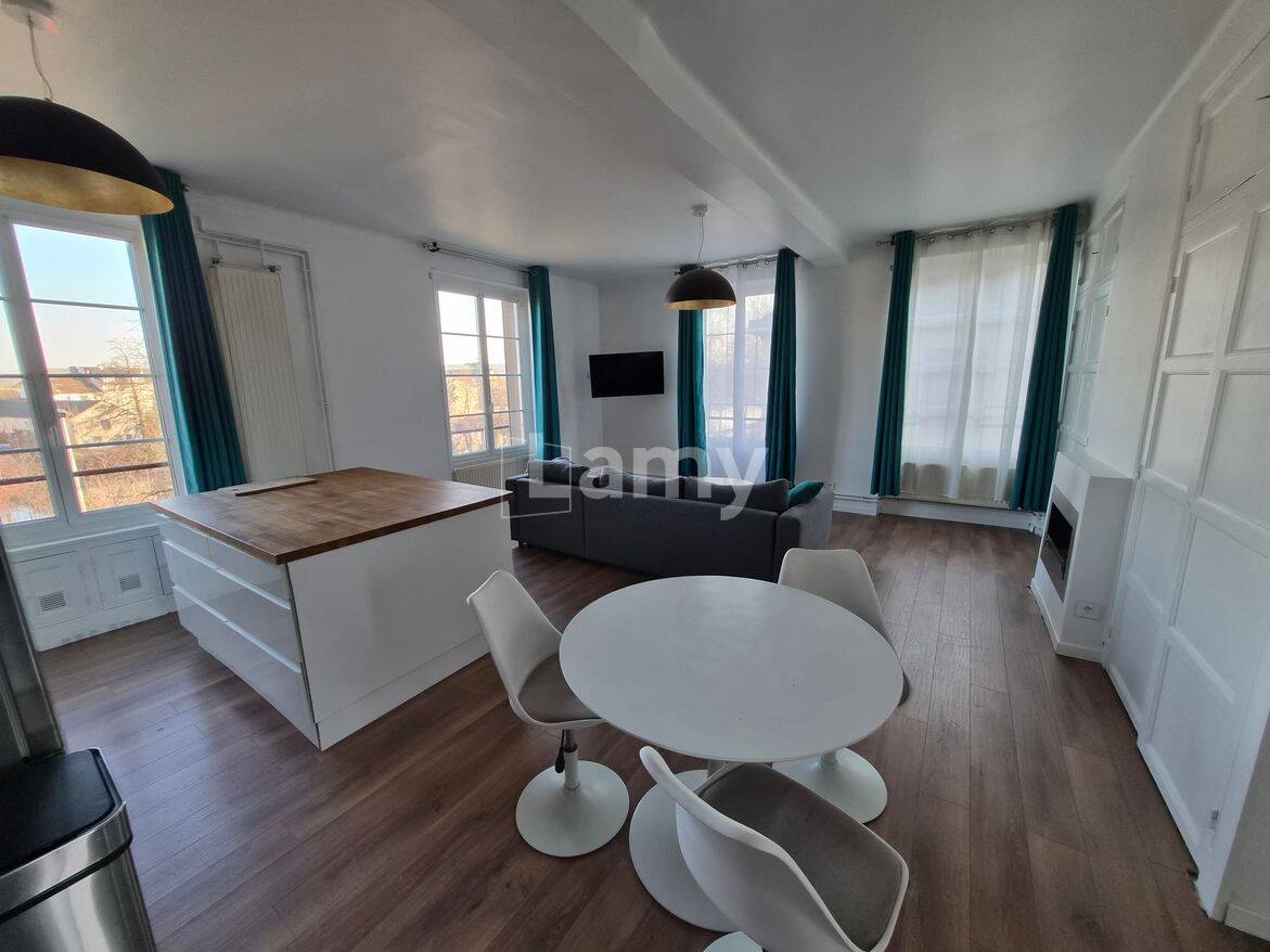 Appartement 3 pièces 72 m² · à Auxerre · 72 m² · 800 €
