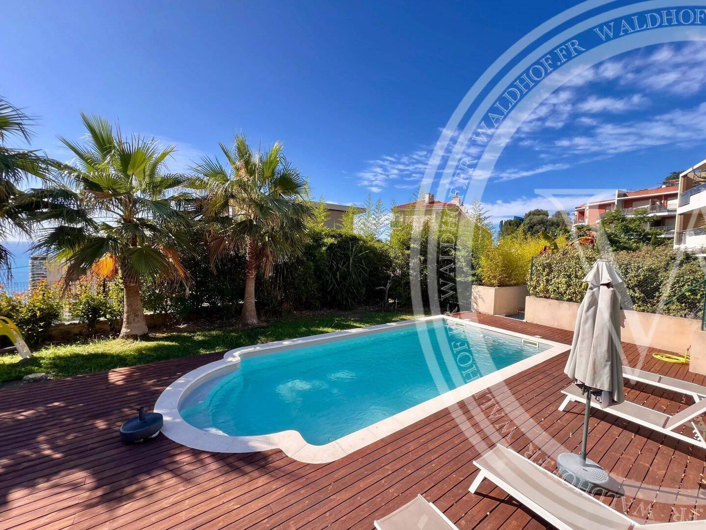 Appartement 3 pièces 75 m² · à Beausoleil · 75 m² · 3 800 €