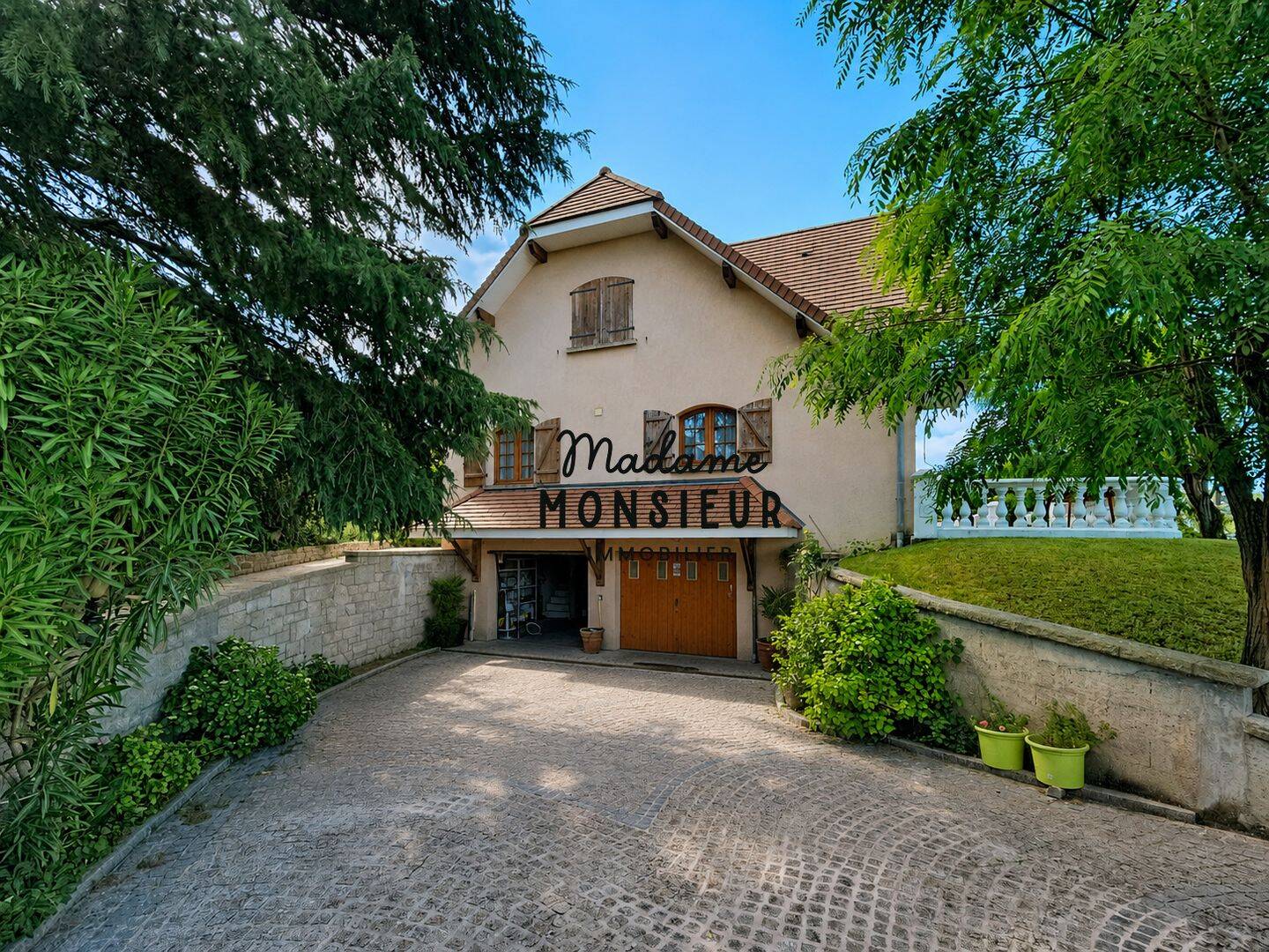 Maison 5 pièces 163 m² · à Saint-Savin · 163 m² · 459 000 €