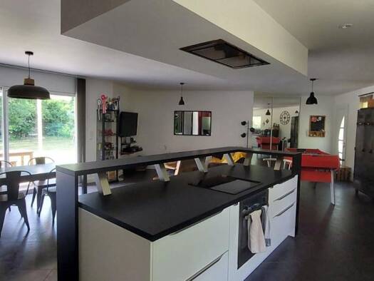 Maison de plain-pied à vendre 310 000 € 5 pièces 3 chambres 117 m² 1 546 m² de terrain Salles 33770