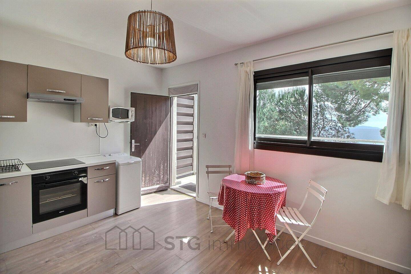 Appartement 1 pièce 28 m² · à Ajaccio · 28,4 m² · 185 000 €