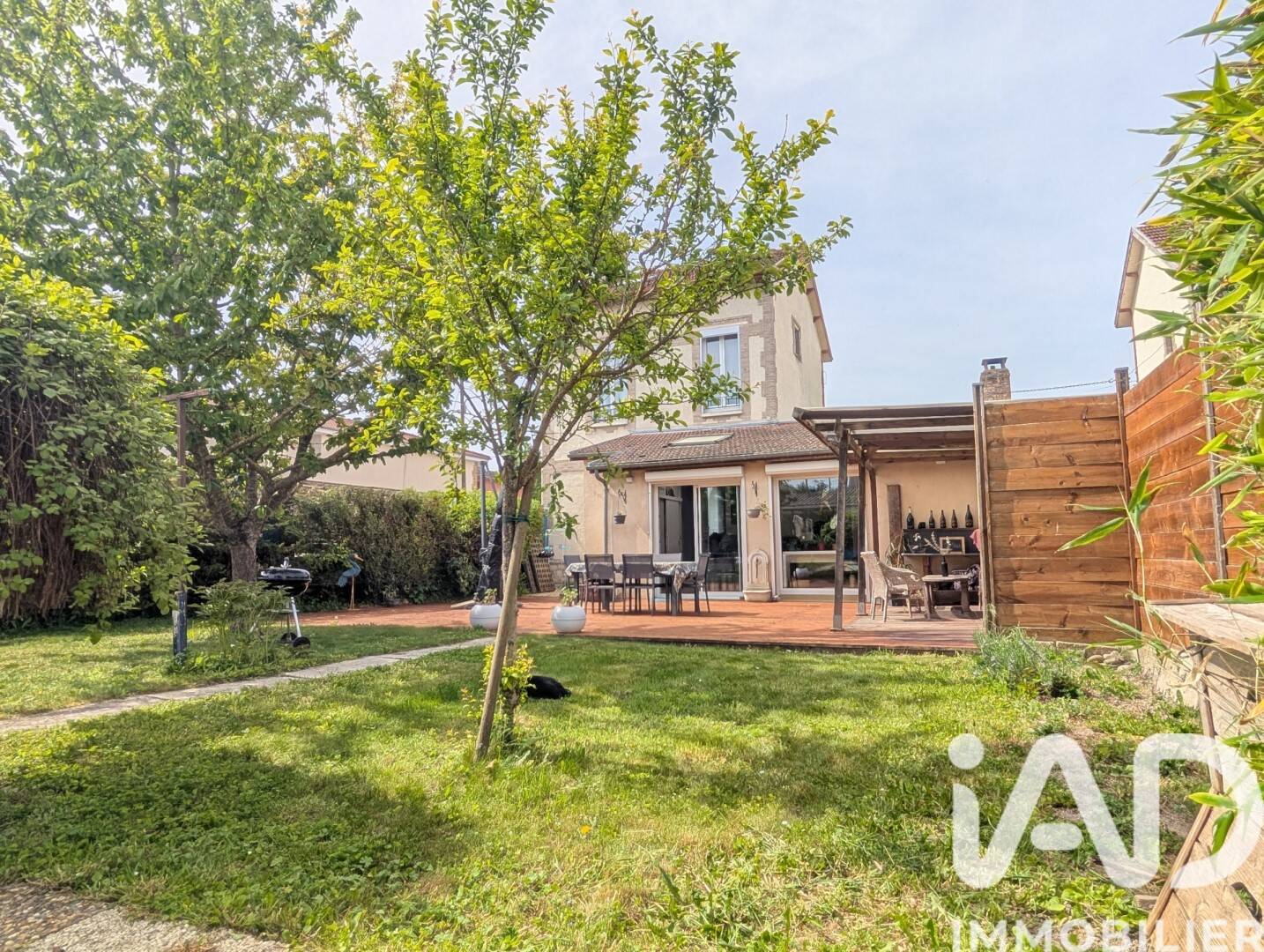 Maison 7 pièces 145 m² · à Saint-Memmie · 145 m² · 239 000 €