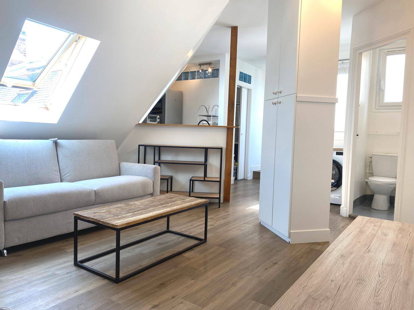 Appartement 2 pièces 33 m² · à Paris 8ème Arrondissement · 32,7 m² · 1 500 €/mois