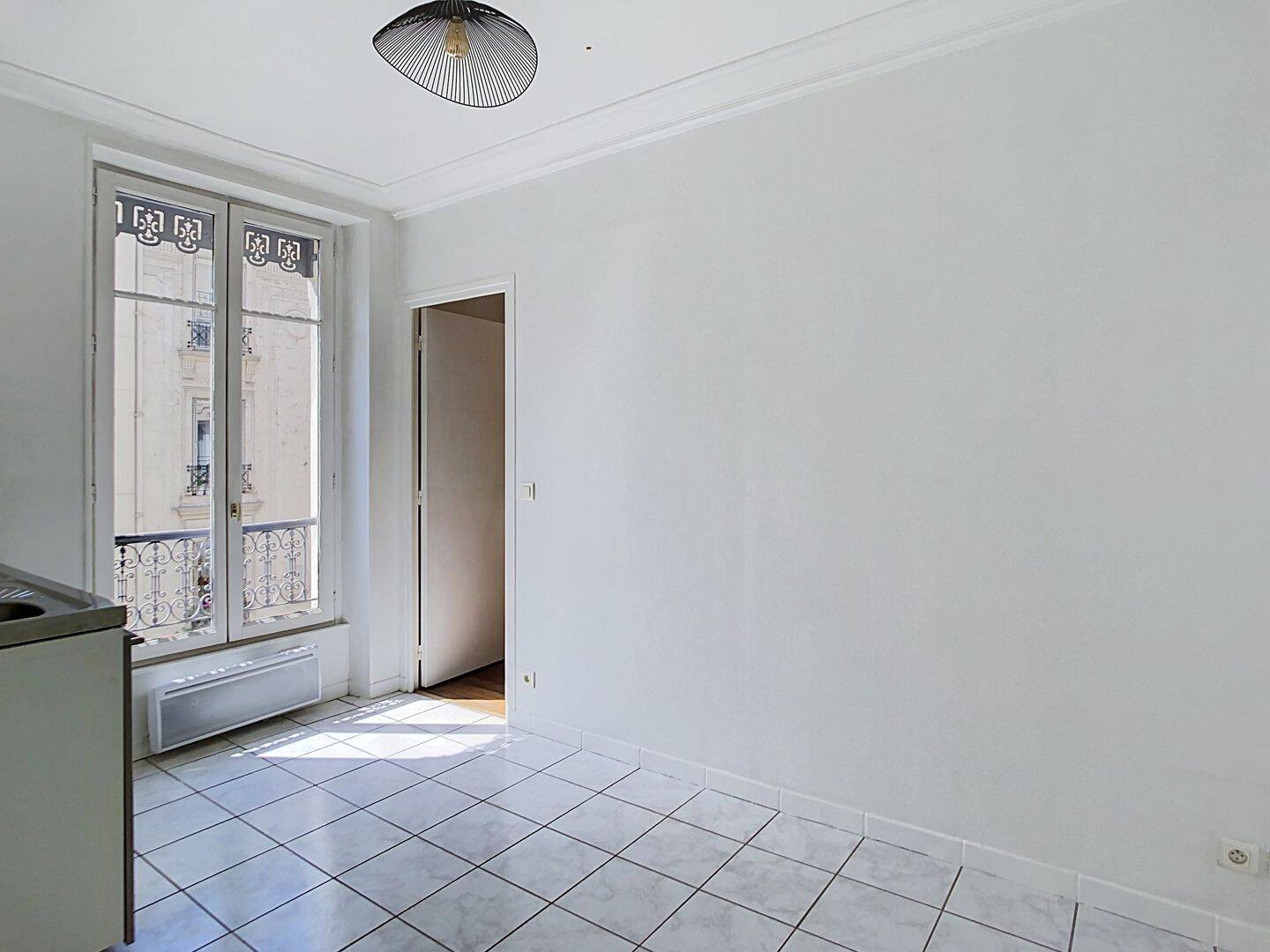 Appartement 2 pièces 25 m² · à Paris 11ème Arrondissement · 25 m² · 852 €