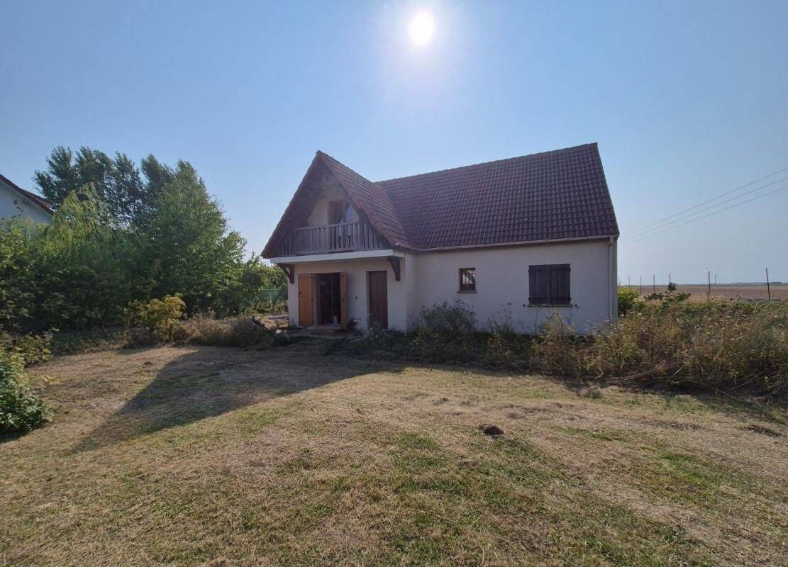 Maison 1 pièce 160 m² · à Jouy-le-Châtel · 160 m² · 210 000 €