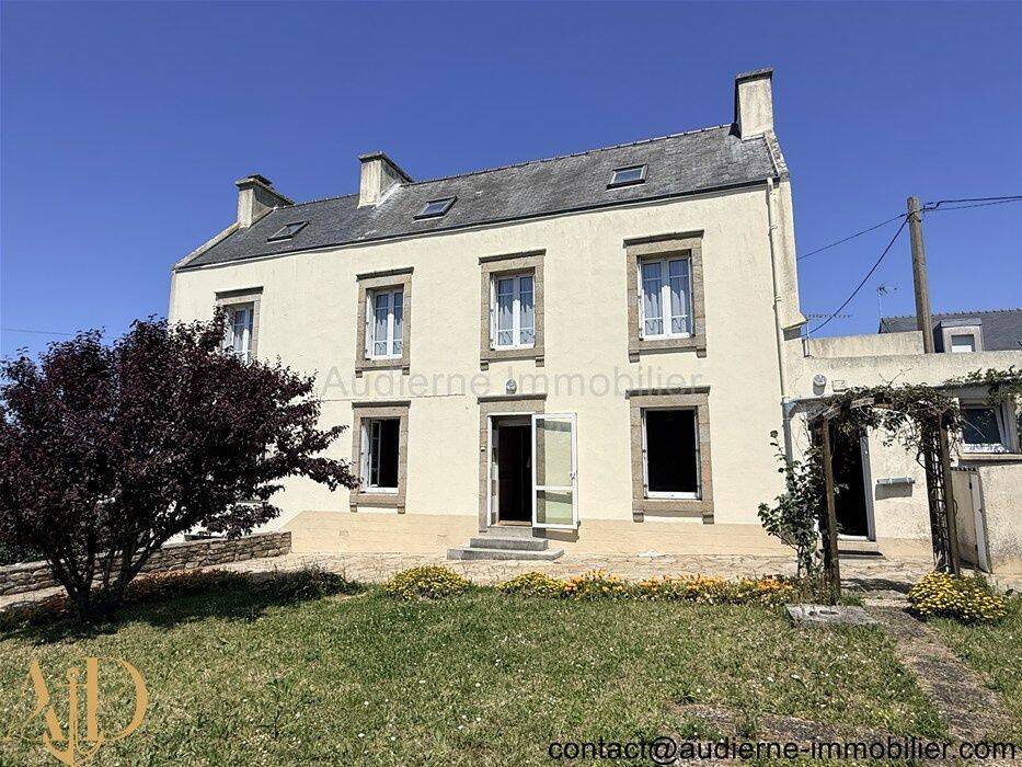 Maison 9 pièces 182 m² · à Plouhinec · 182 m² · 259 000 €