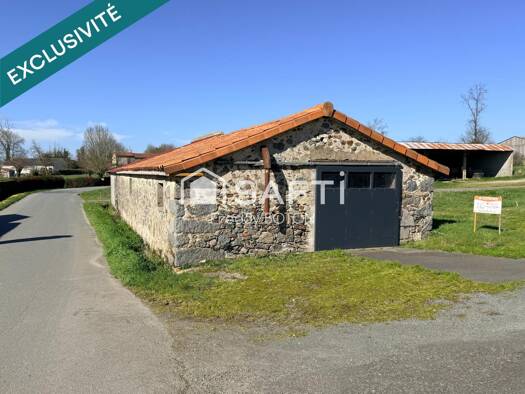 Terrain constructible à vendre 25 000 € 920 m² de terrain La Forêt-sur-Sèvre 79380