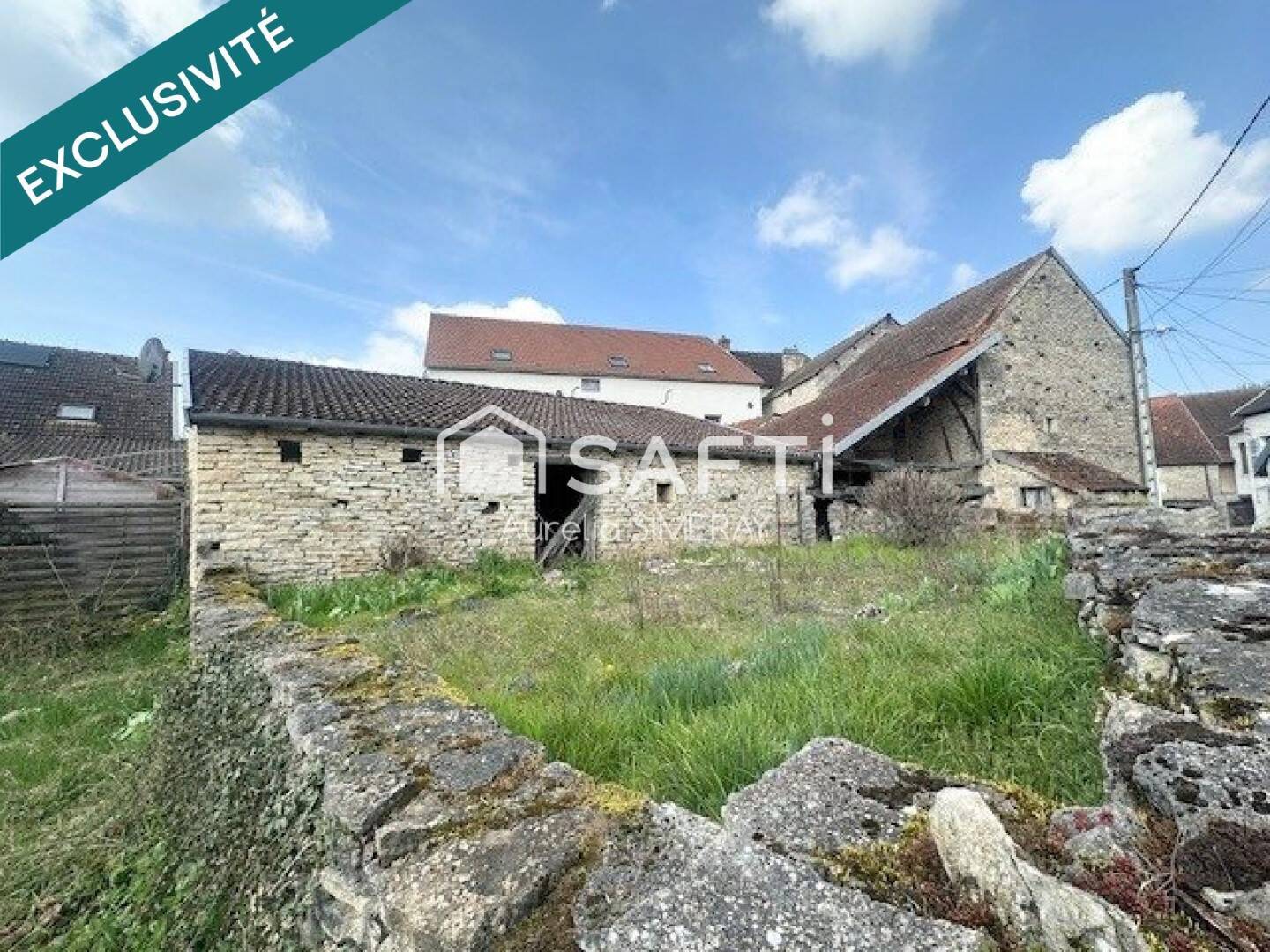 Maison 3 pièces 170 m² · à Mâlain · 170 m² · 75 000 €