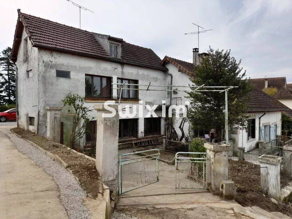 Maison 7 pièces 147 m² · à Mantry · 147 m² · 60 000 €