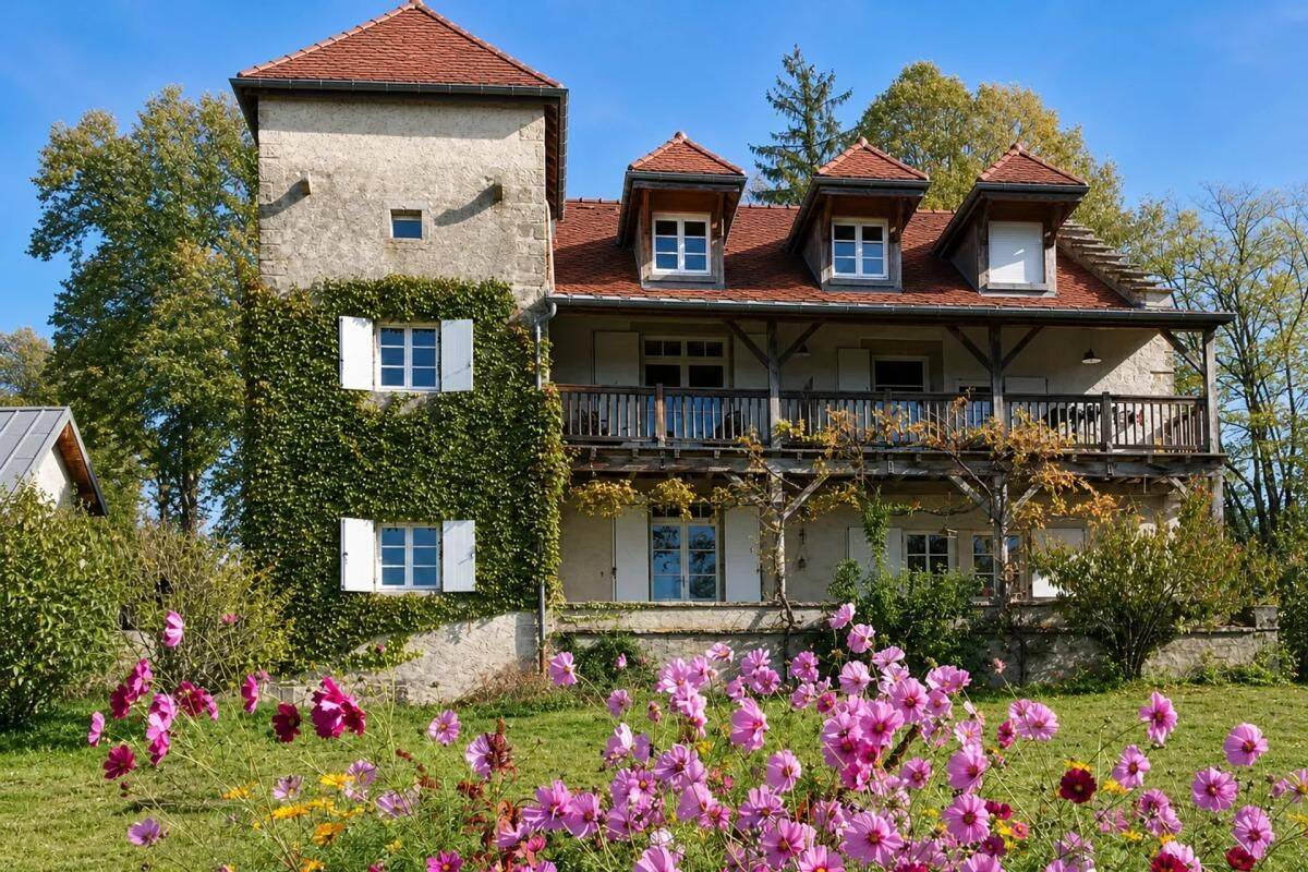 Maison 13 pièces 360 m² · à Charchilla · 360 m² · 745 000 €