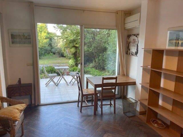 Appartement 1 pièce 25 m² · à Bordeaux · 25 m² · 900 €/mois