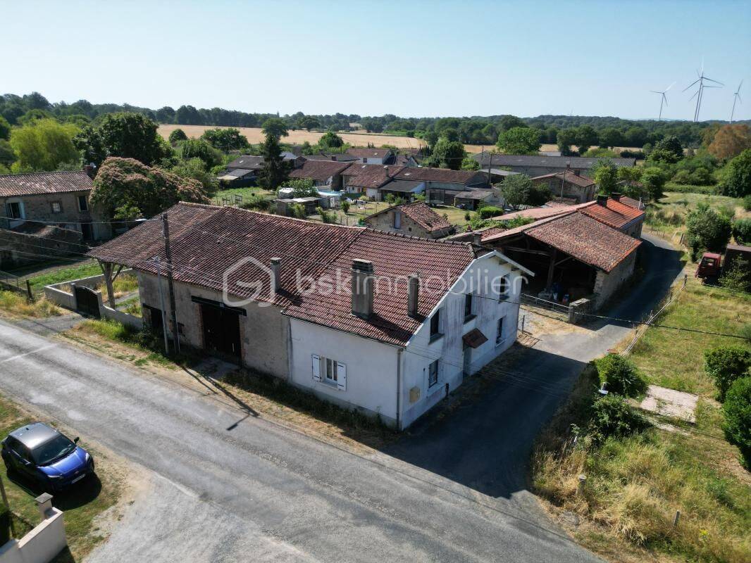 Maison 4 pièces 127 m² · à Saint-Bonnet-de-Bellac · 127 m² · 99 900 €