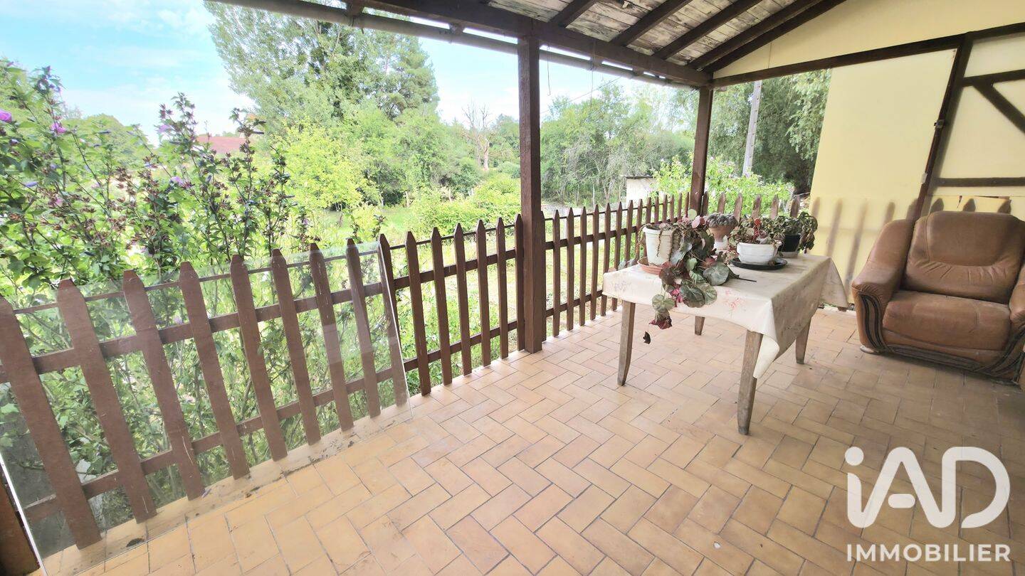 Maison 4 pièces 83 m² · à Arbot · 83 m² · 50 000 €