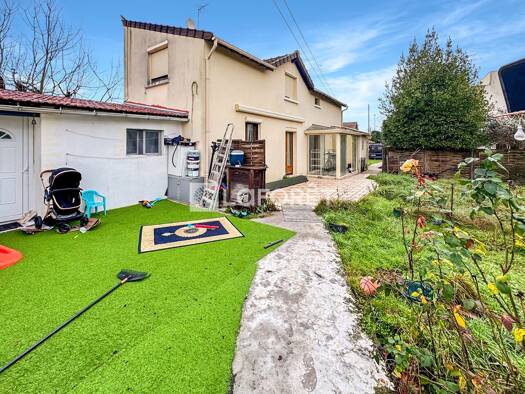 Immeuble à vendre 340 000 € 150 m² Coteaux-Felifeu Argenteuil 95100