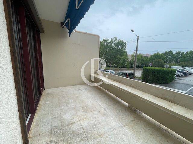 Appartement 3 pièces 56 m² · à Hyères · 55,7 m² · 996 €