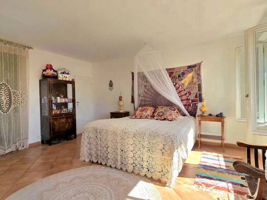 Maison à vendre 433 000 € 7 pièces 4 chambres 197 m² Puget-Ville 83390