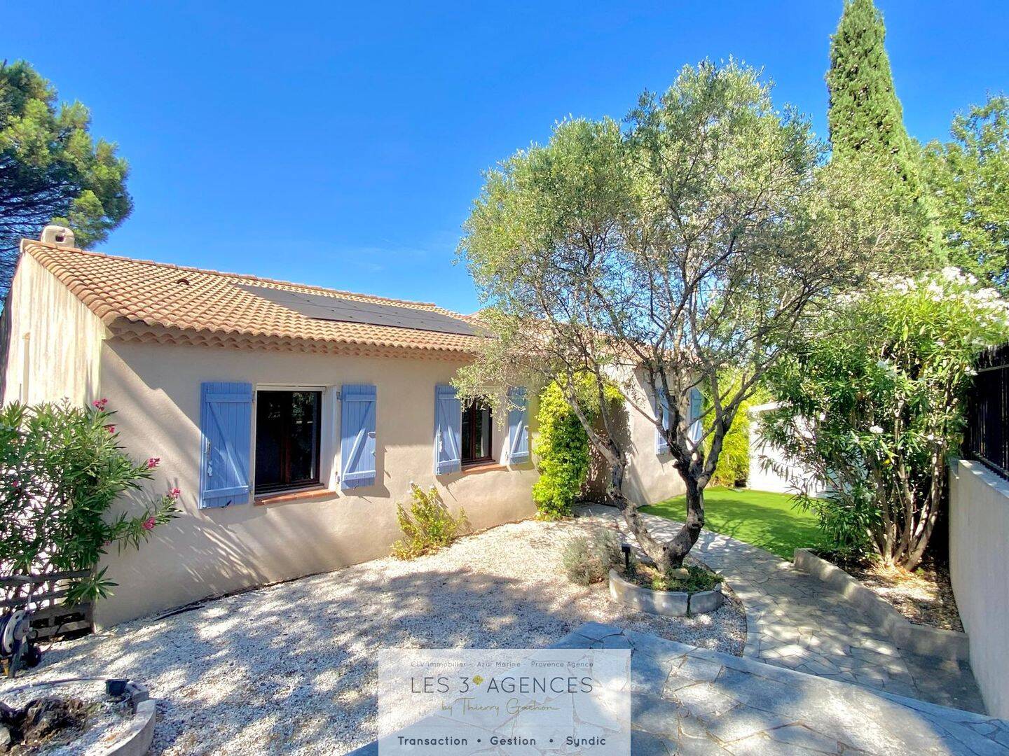 Maison 10 pièces 200 m² · à Cogolin · 200 m² · 880 000 €