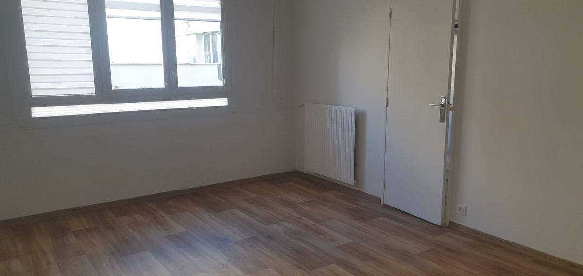 Appartement 2 pièces 52 m² · à Trappes · 52 m² · 950 €