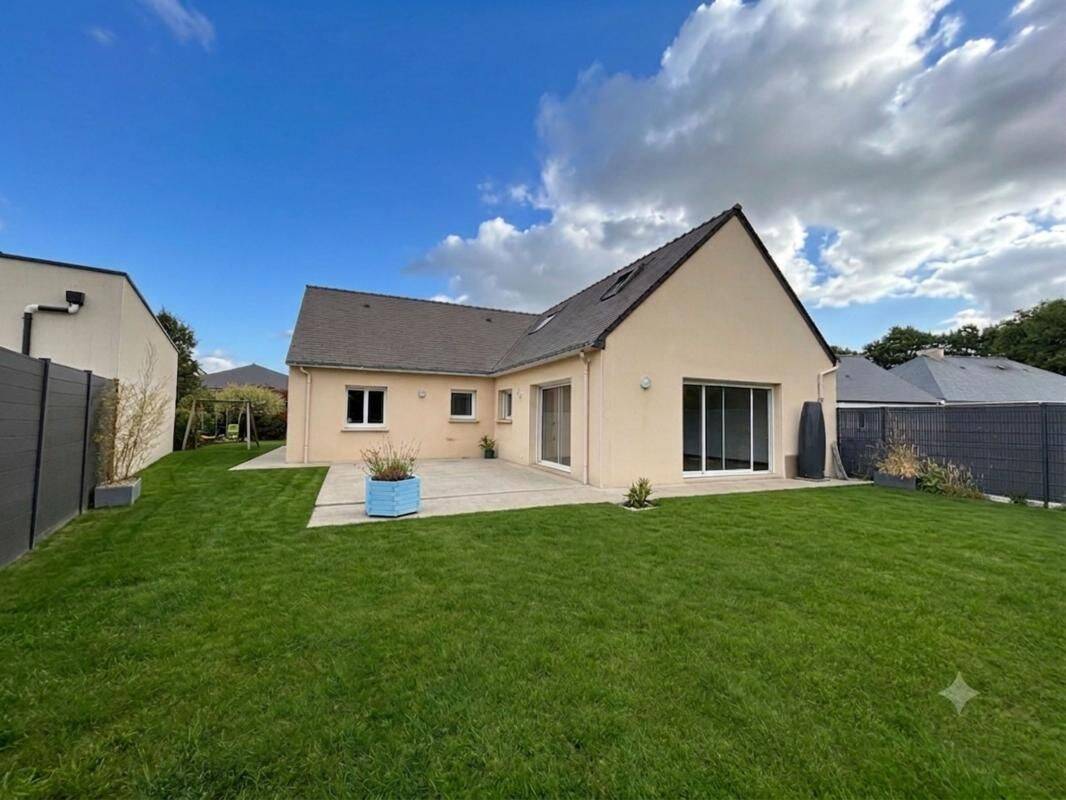 Maison 5 pièces 144 m² · à Châteaubriant · 144,4 m² · 1 200 €