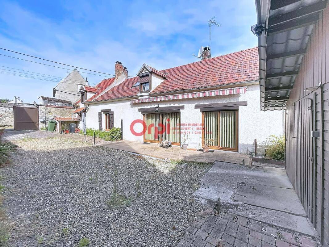 Maison 7 pièces 151 m² · à Breuil-le-Vert · 151 m² · 247 000 €