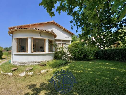Maison à vendre 359 000 € 6 pièces 5 chambres 181 m² Saint-Georges-de-Didonne 17110