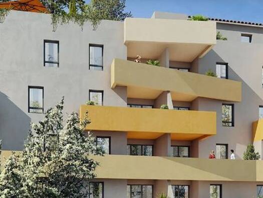 Appartement à louer 1 325 € 4 pièces 3 chambres 91,4 m² Étage 1/5 Centre Ancien Istres 13800