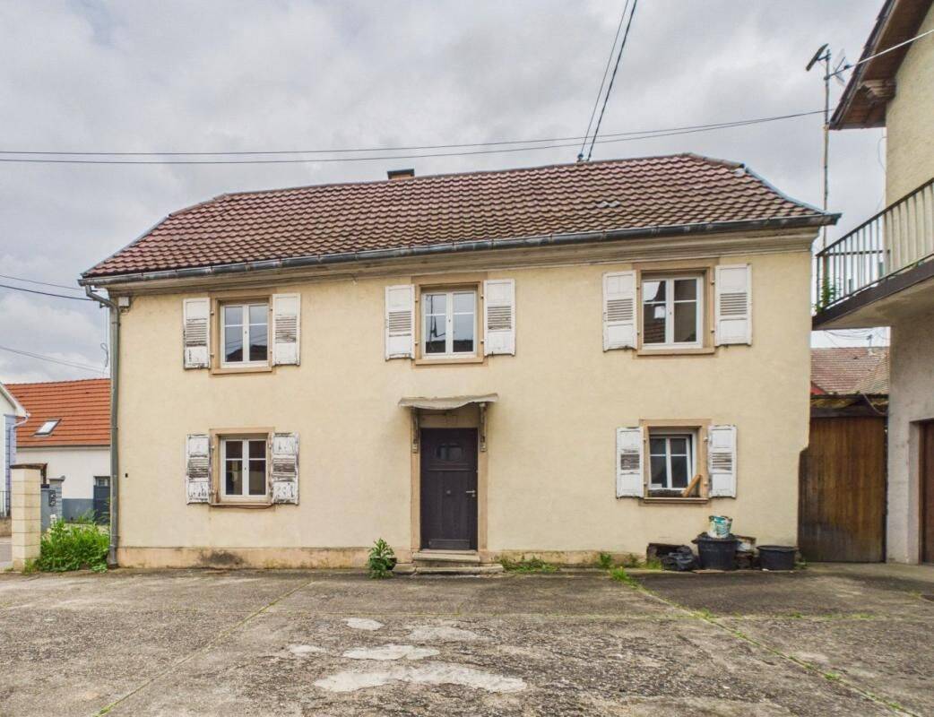 Maison 6 pièces 131 m² · à Holtzheim · 131,4 m² · 190 000 €