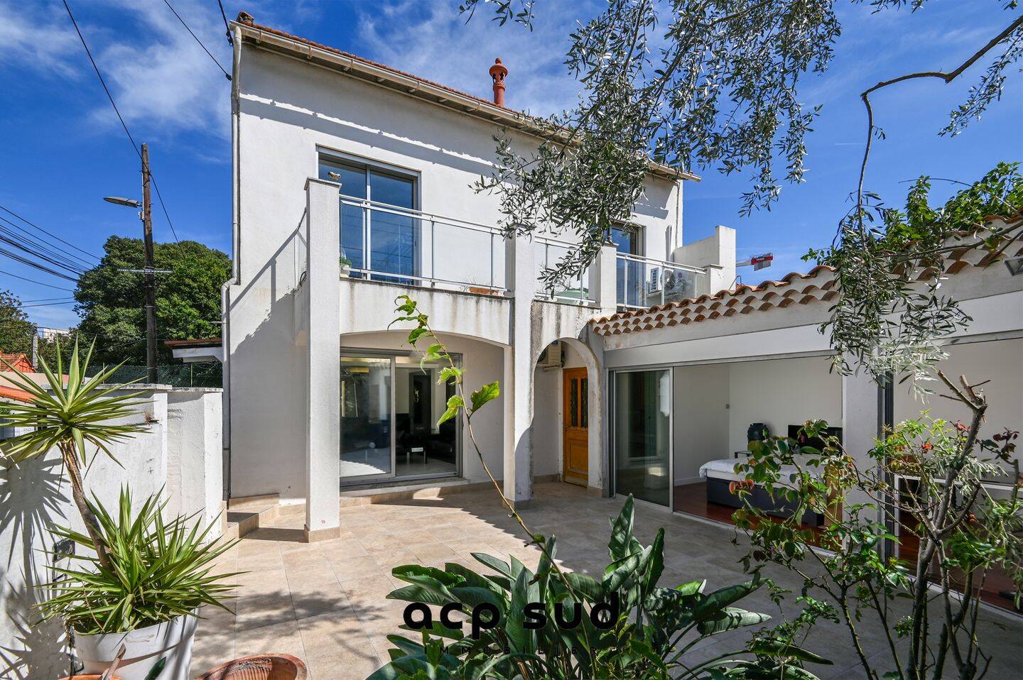 Maison 5 pièces 190 m² · à Marseille 10ème Arrondissement · 190 m² · 460 000 €
