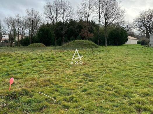 Terrain constructible viabilisé à vendre 137 000 € 775 m² de terrain Cugand 85610