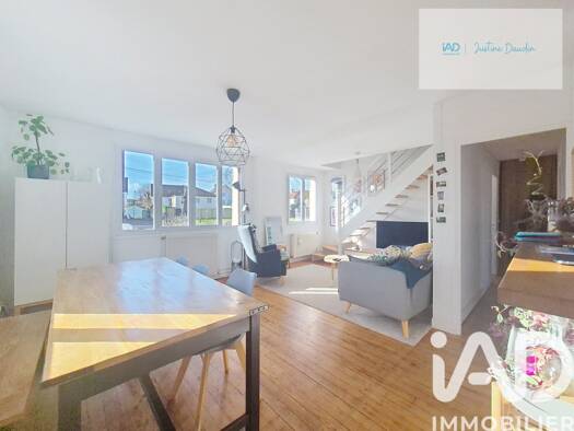 Maison à vendre 265 000 € 4 pièces 3 chambres 70 m² 497 m² de terrain Le Coudray-Montceaux 91830