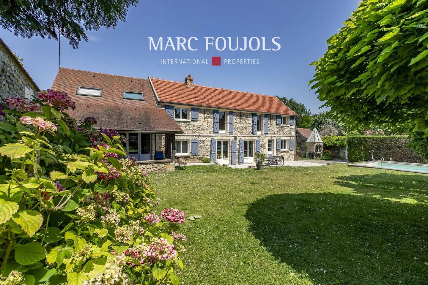 Maison 6 pièces 130 m² · à Angicourt · 130 m² · 449 000 €