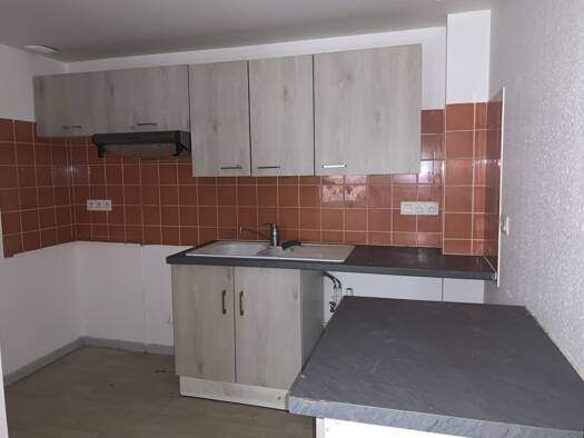 Appartement à louer 452 € 2 pièces 1 chambre 44 m² Étage 1/2 Centre Sud Vesoul 70000