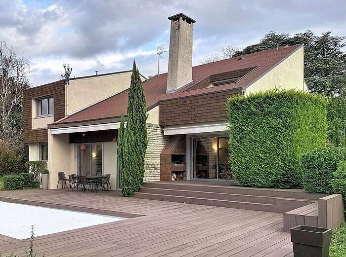 Maison 9 pièces 228 m² · à Caluire-Et-Cuire · 228 m² · 1 250 000 €