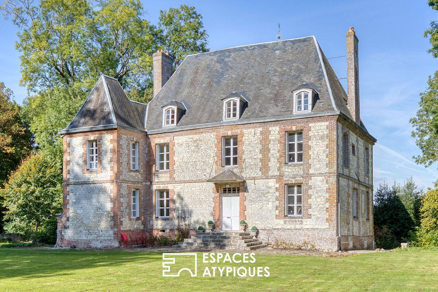 Maison 24 pièces 667 m² · à Forges-les-Eaux · 667 m² · 900 000 €