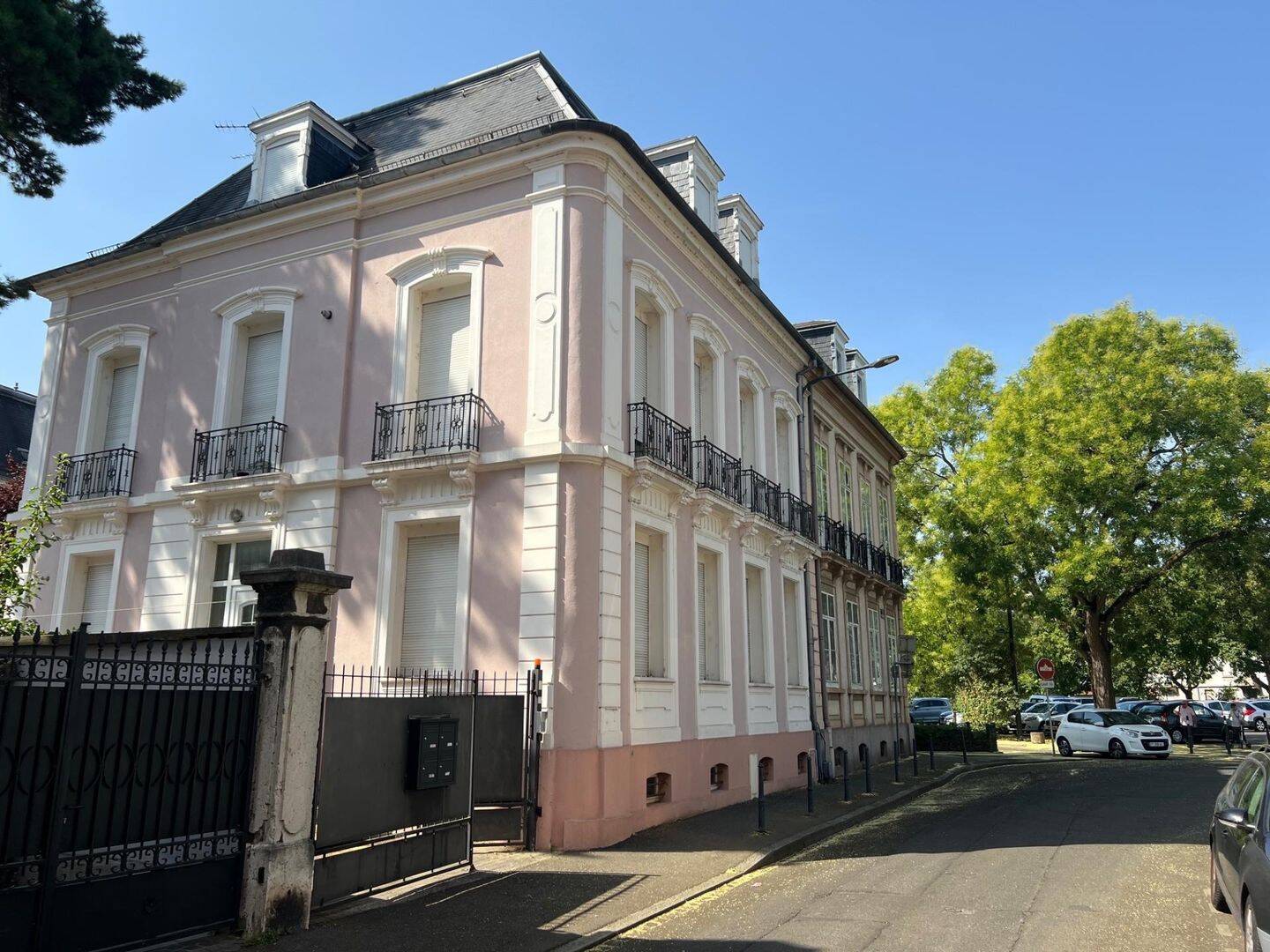 Appartement 7 pièces 148 m² · à Mulhouse · 148 m² · 168 000 €